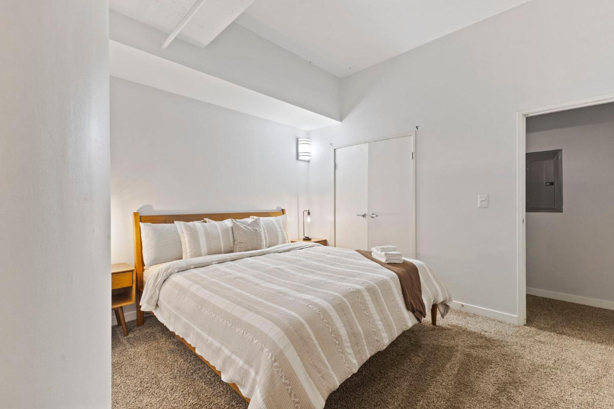 Indy Loft - Monument Circle - Sleeps 7 - Convention Walkable Indianapolis Exterior photo